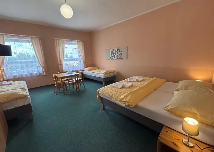 Hotell Koruna 2*